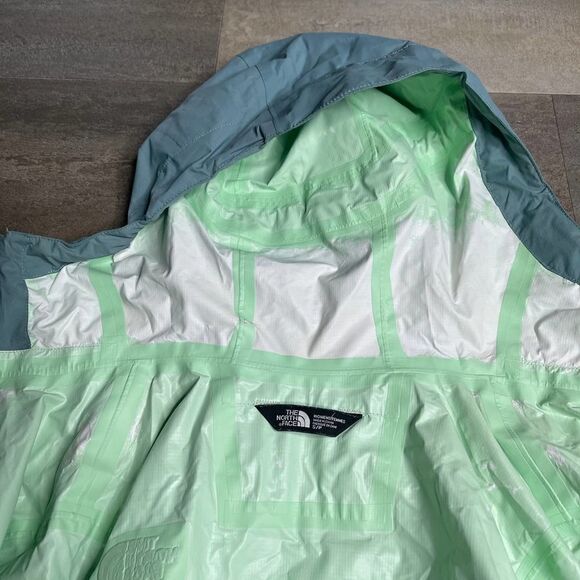 SOLD The North Face Venture 2 Jacket Small - Picture 5 of 5